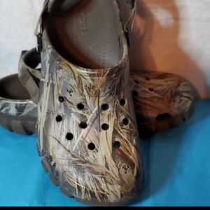 Camo Crocs size 7/9